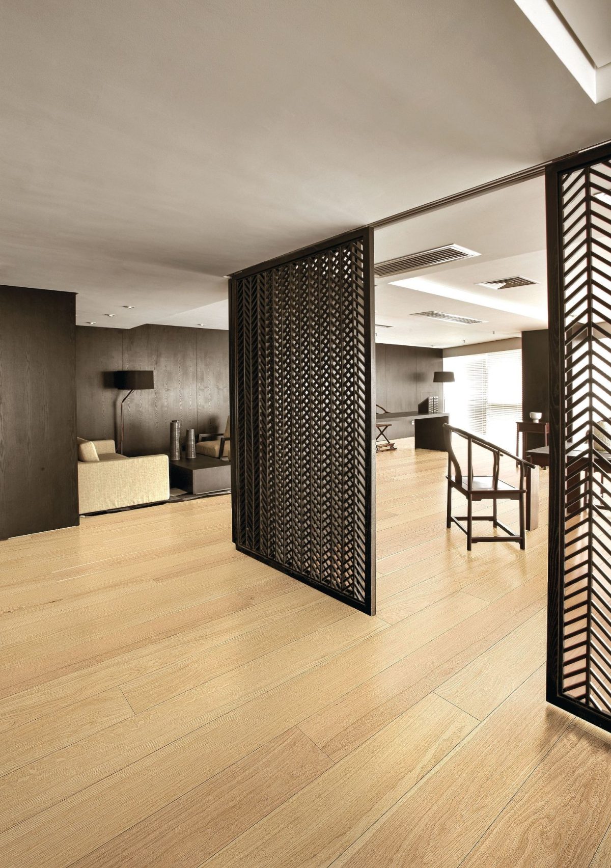 Light wood flooring in Scandinavian-inspired Indian bedroom by Greenlam Industries